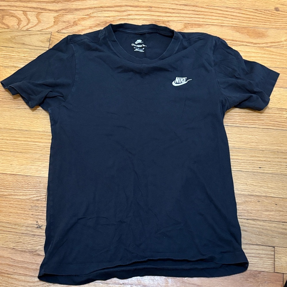 Nike Men's Dark Tee with Logo